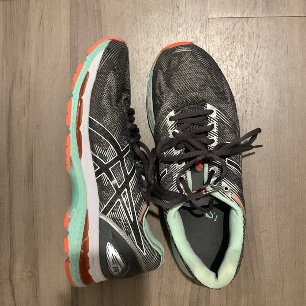ASICS Gel-Nimbus 19 Running shoe size 10